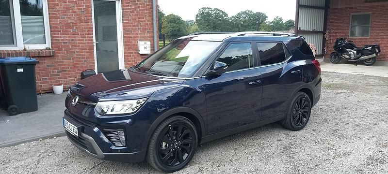 Blau Gebraucht 2023 Ssangyong (KGM) Tivoli SUV | 21.000 € - Bild 1/2