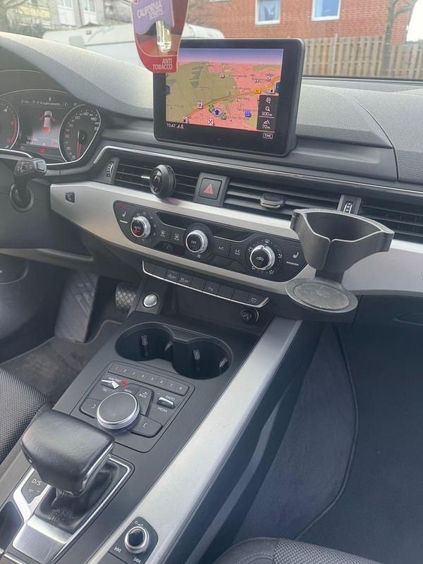 Gebraucht Audi A4 Advanced 190 PS (139 kW) 2019 Schwarz Kombi