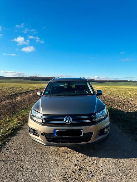 Gold Gebraucht 2014 VW Tiguan Sportline SUV | 8.500 € (Guter Preis) - Bild 1/4