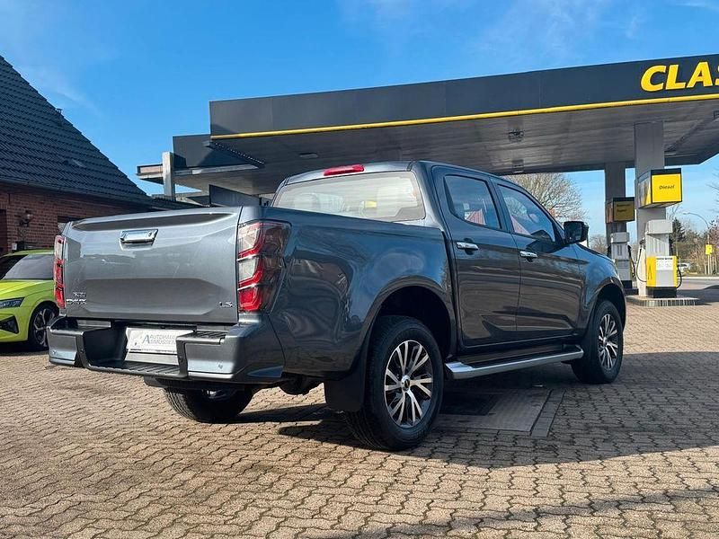 Gebraucht Isuzu D-Max 163 PS (119 kW) 2025 Schwarz Pickup