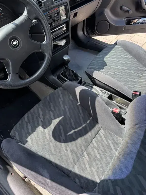 Gebraucht Opel Calibra 116 PS (85 kW) 1992 Schwarz Coupé