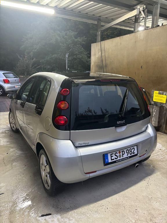 Second-hand Smart ForFour Pulse 75 CP (55 kW) 2006 Argintiu Hatchback