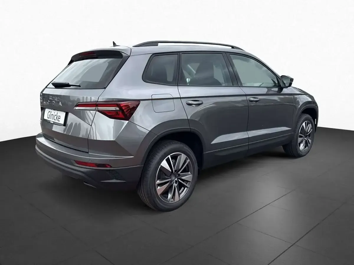 Neu Skoda Karoq Selection 150 PS (110 kW) 2026 Graphitegrau metallic SUV