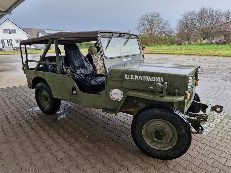 Grün Gebraucht 1977 Jeep Willys Overland Cabrio | 10.500 € - Bild 1/4