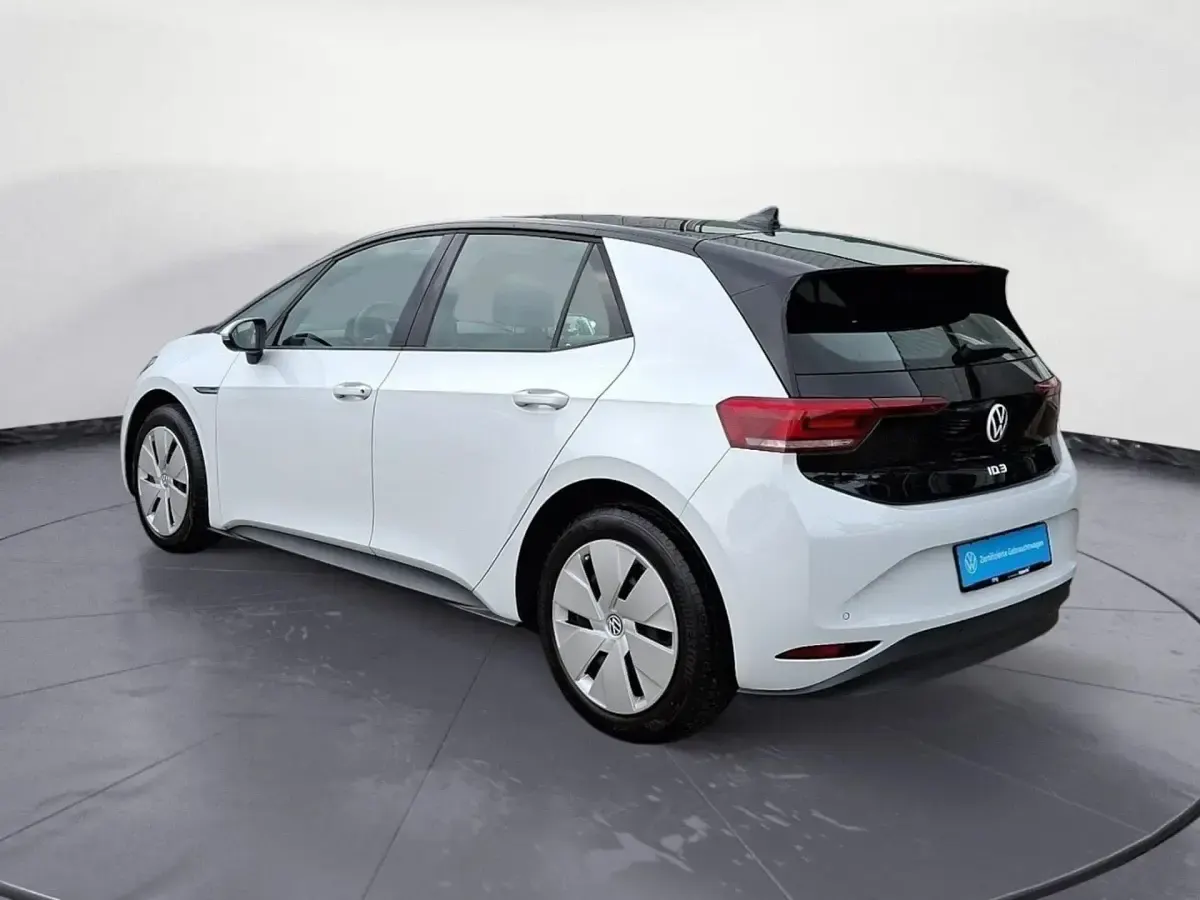 Używany VW ID.3 Pro Performance 150 kW (204 KM) 2023 Biały Hatchback