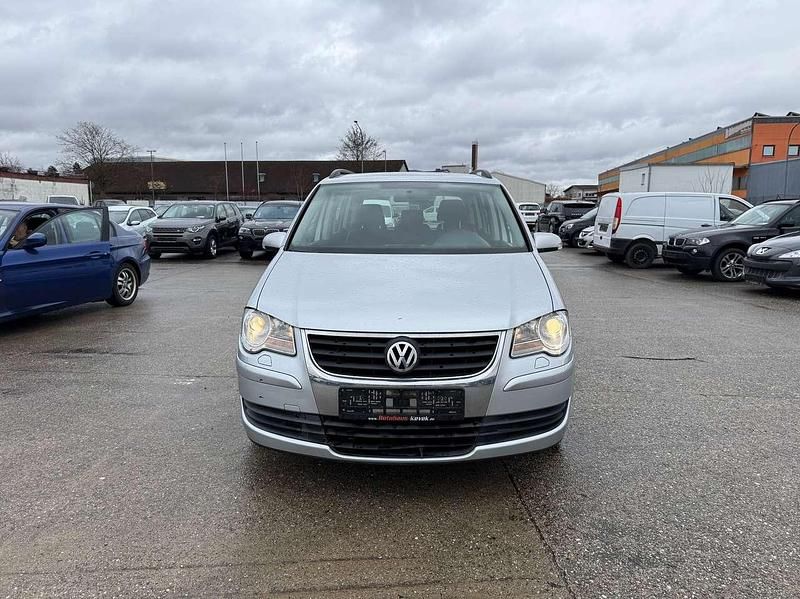 Gebraucht VW Touran Trendline 140 PS (102 kW) 2008 Reflexsilber metallic Van / Kleinbus