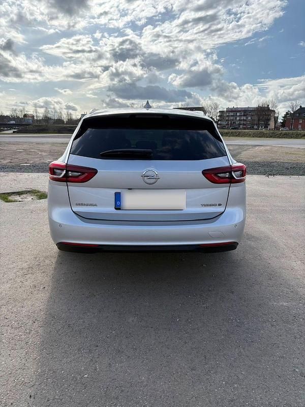 Gebraucht Opel Insignia 170 PS (125 kW) 2017 Silber Kombi