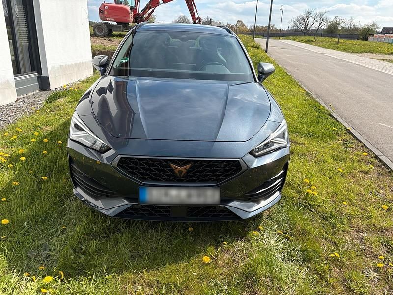 Second-hand Cupra Leon 150 CP (110 kW) 2023 Gri Break
