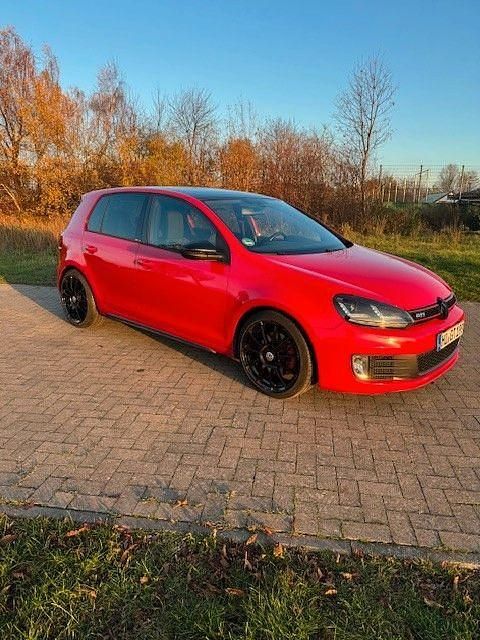 Rot Gebraucht 2009 VW Golf VI GTI Limousine | 7.999 € (Fairer Preis) - Bild 1/4