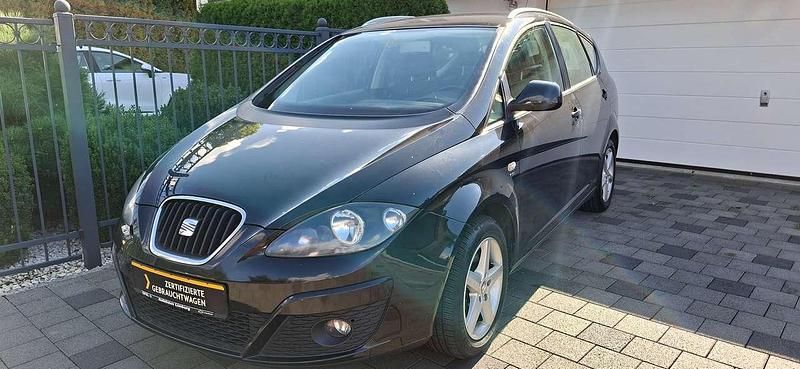 Phantomschwarz/universo black Gebraucht 2012 Seat Altea XL Stylance Van / Kleinbus | 3.799 € (Fairer Preis) - Bild 1/4