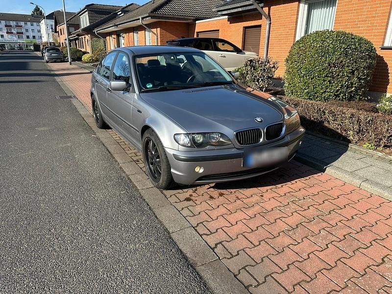 Second-hand BMW 316 85 CP (62 kW) 2004 Argintiu Berlinǎ