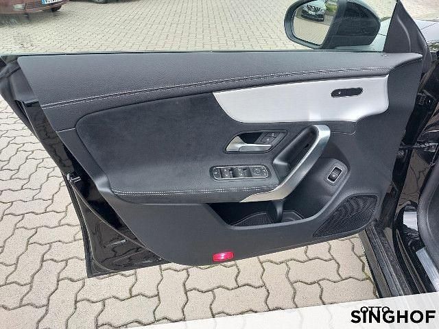 Gebraucht Mercedes CLA250e Shooting Brake 218 PS (160 kW) 2022 Kombi