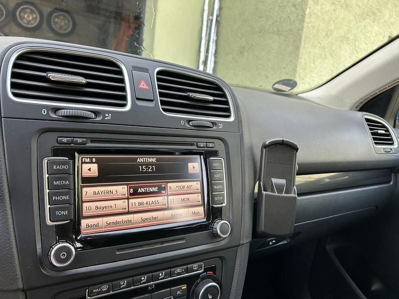 Gebraucht VW Golf VI 122 PS (89 kW) 2011 Blau Kleinwagen