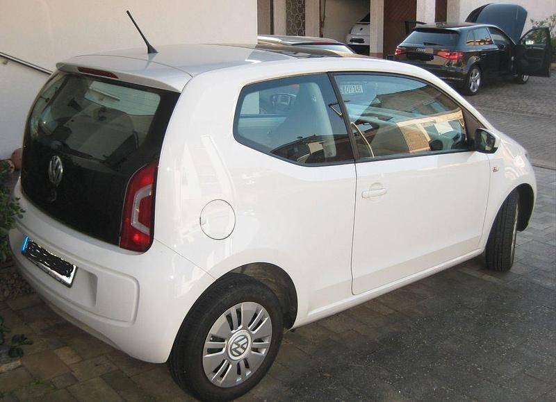 Gebraucht VW up! move up! 75 PS (55 kW) 2016 Weiß Kleinwagen