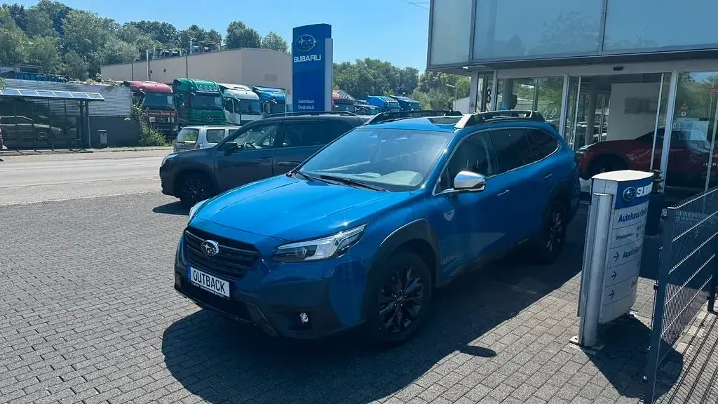 Gebraucht Subaru Outback Platinum 169 PS (124 kW) 2024 Blau Kombi