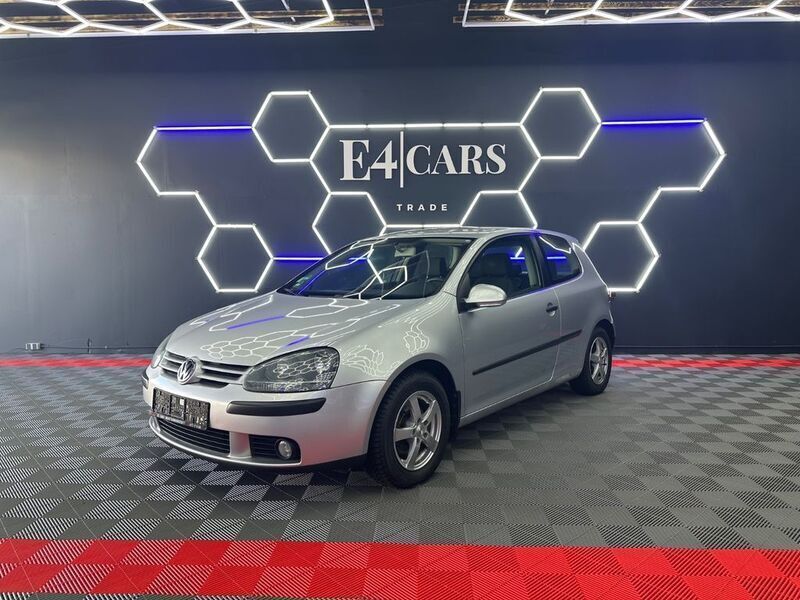 Silber Gebraucht 2004 VW Golf IV Comfortline Limousine | 2.190 € (Fairer Preis) - Bild 1/4
