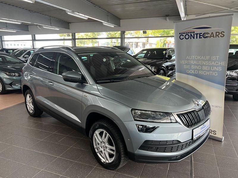 Grau Gebraucht 2020 Skoda Karoq Drive SUV | 20.400 € (Fairer Preis) - Bild 1/4