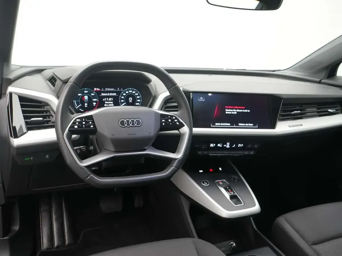 Gebraucht Audi Q4 e-tron 150 kW (204 PS) 2023 Mythosschwarz SUV