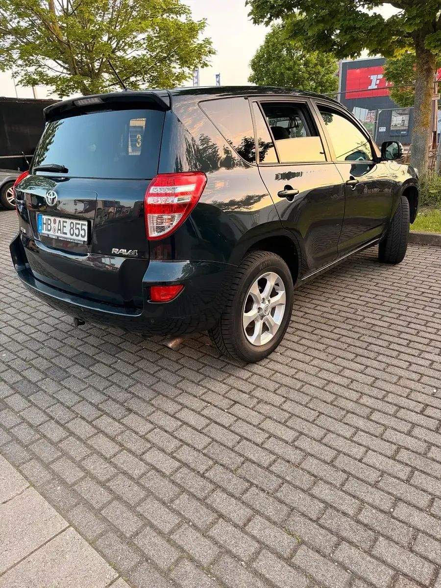 Gebraucht Toyota RAV4 158 PS (116 kW) 2010 Blau SUV