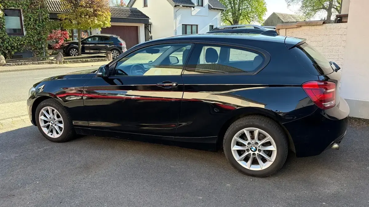 Gebraucht BMW 116 136 PS (100 kW) 2015 Schwarz Kleinwagen