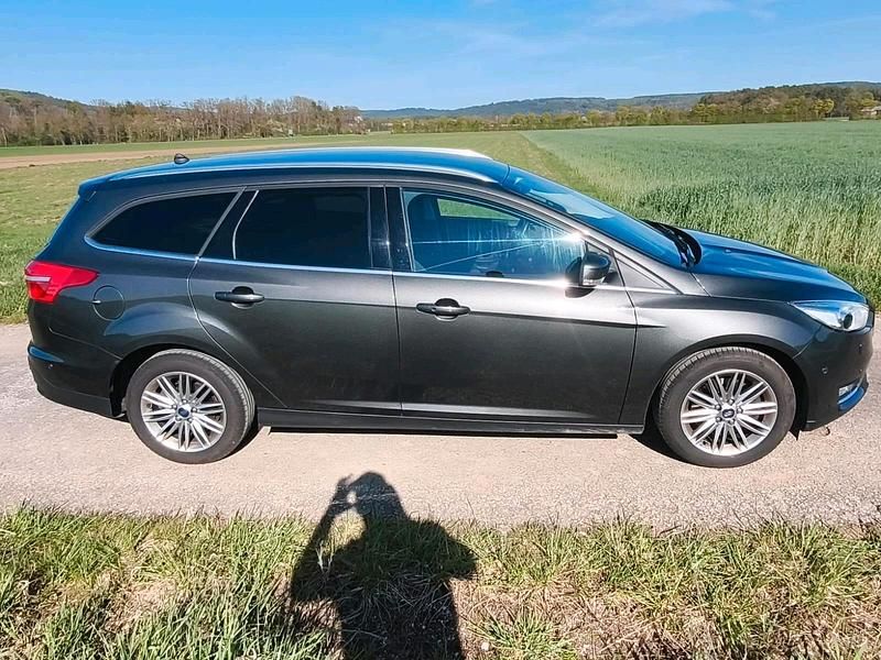 Usata Ford Focus 150 CV (110 kW) 2018 Grigio Station wagon