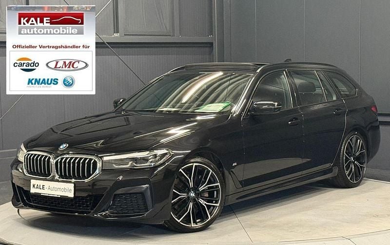 Black sapphire metallic Gebraucht 2022 BMW 540 M Sport Kombi | 45.970 € (Guter Preis) - Bild 1/4