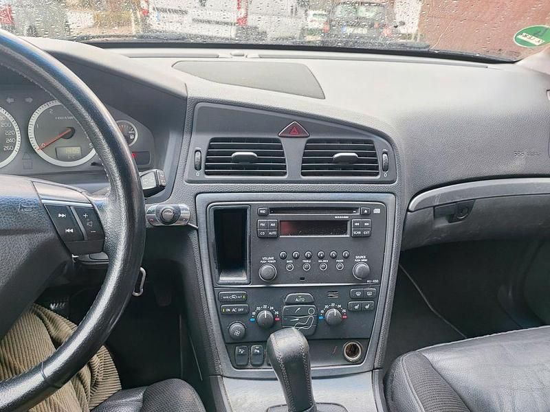 Gebraucht Volvo V70 Summum 163 PS (119 kW) 2006 Blau Kombi