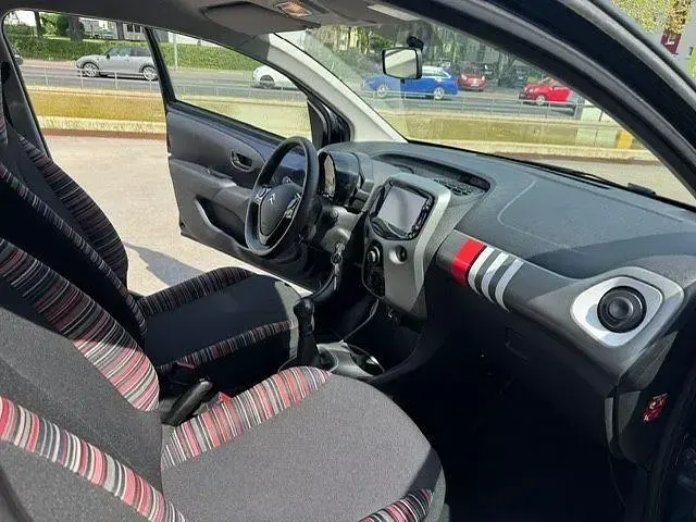 Gebraucht Citroën C1 SELECTION 82 PS (60 kW) 2017 Grau Kleinwagen
