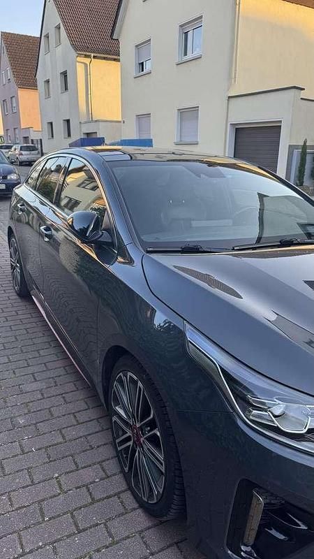 Gebraucht Kia ProCeed GT 204 PS (150 kW) 2021 Grau Kombi