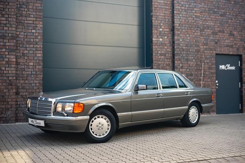Gebraucht 1990 Mercedes 560 Limousine | 33.900 € - Bild 1/4