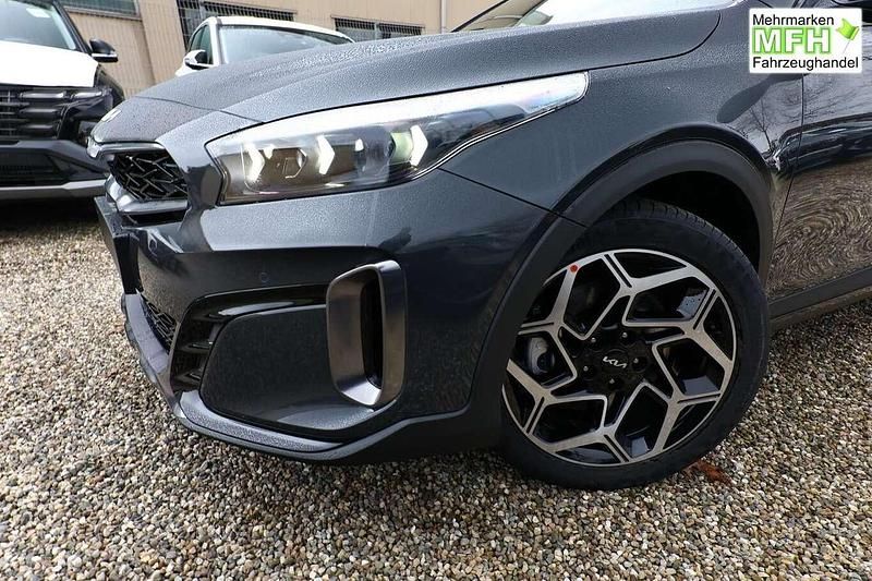 Neu Kia XCeed GT-Line 179 PS (131 kW) 2025 Lunarsilber metallic SUV