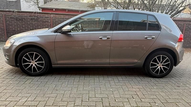 Gebraucht VW Golf VII Trendline 86 PS (63 kW) 2013 Grau Kleinwagen