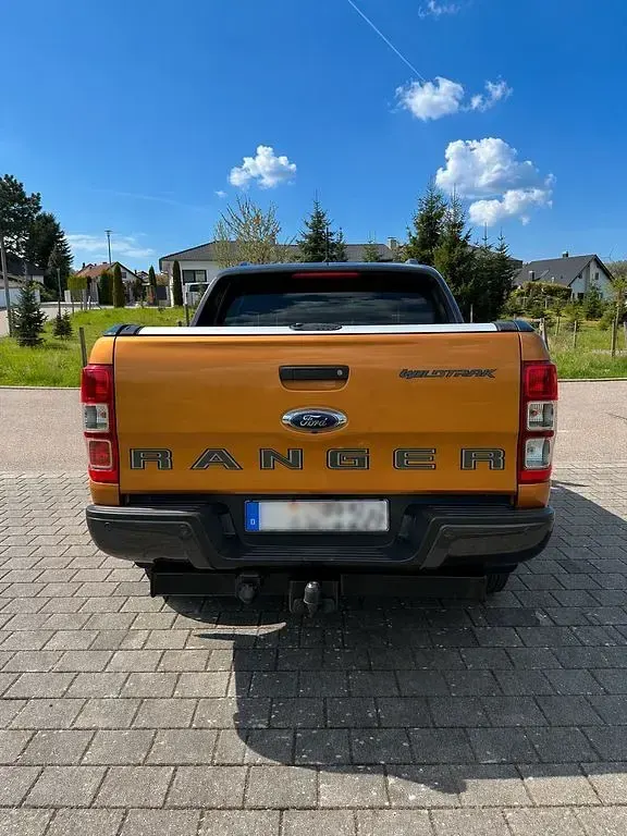 Używany Ford Ranger 200 KM (147 kW) 2019 Pomarańczowy Pickup
