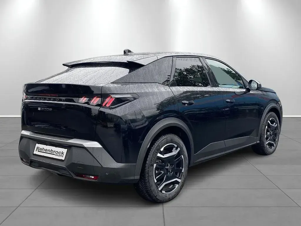 Neu Peugeot e-3008 Allure 156 kW (213 PS) 2026 Schwarz SUV