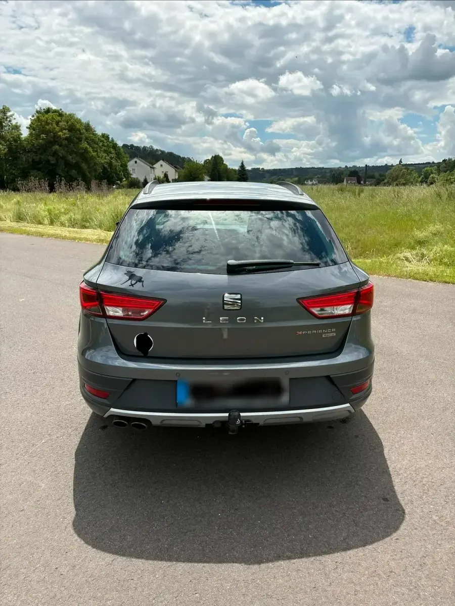 Gebraucht Seat Leon X-Perience 150 PS (110 kW) 2015 Grau Kombi