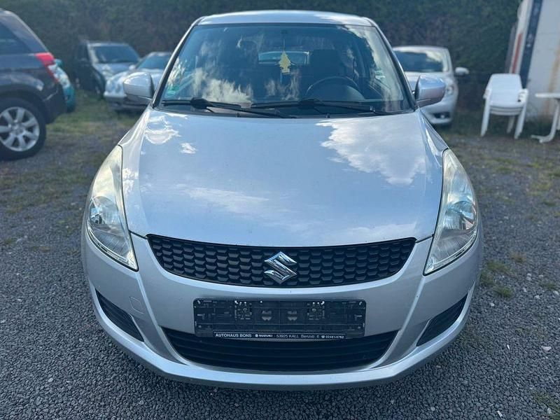 Grau Gebraucht 2011 Suzuki Swift Basic Kleinwagen | 4.300 € (Fairer Preis) - Bild 1/4