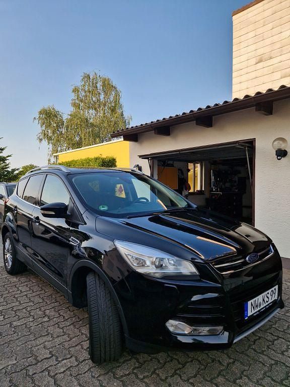 Gebraucht Ford Kuga SYNC Edition 163 PS (119 kW) 2014 Schwarz SUV