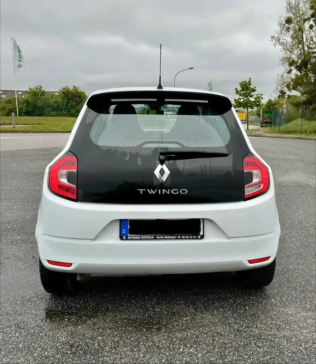 Gebraucht Renault Twingo Life 65 PS (47 kW) 2021 Weiß Kleinwagen