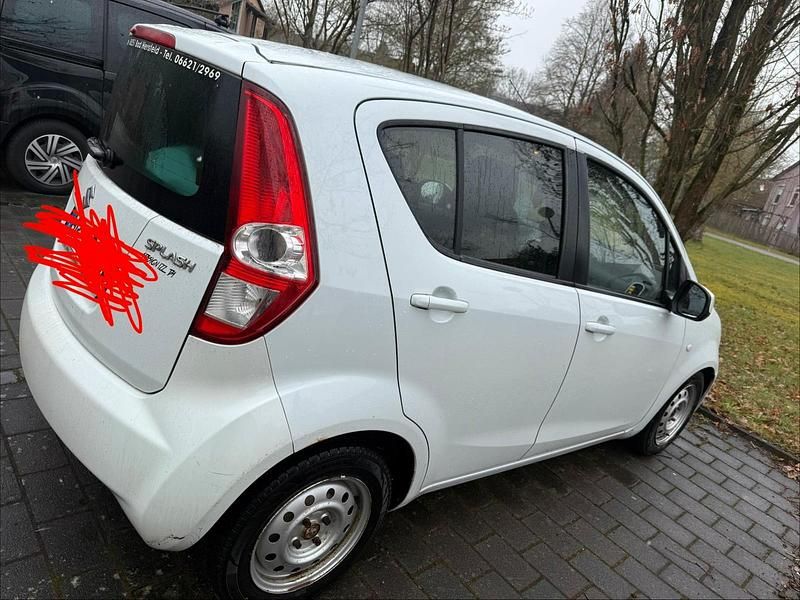 Gebraucht Suzuki Splash 90 PS (66 kW) 2009 Weiß Kleinwagen
