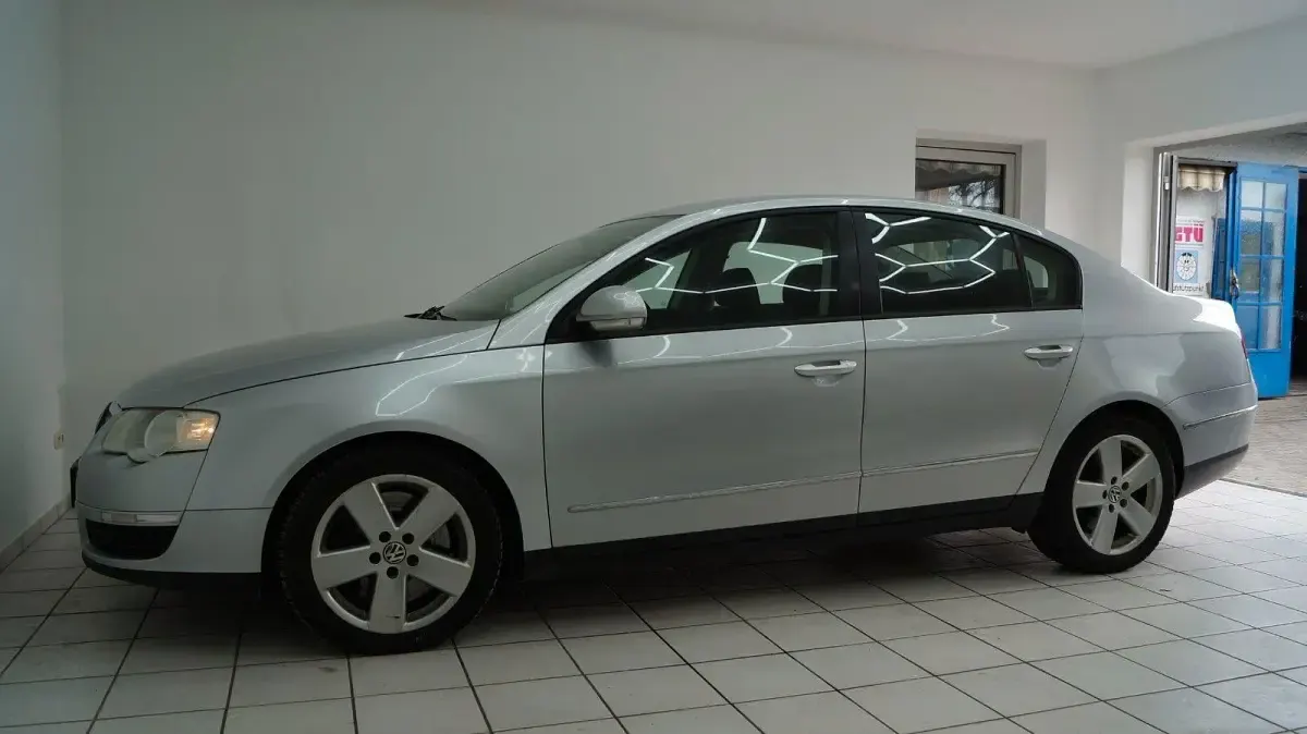 Gebraucht VW Passat Sportline 250 PS (183 kW) 2010 Silber Limousine