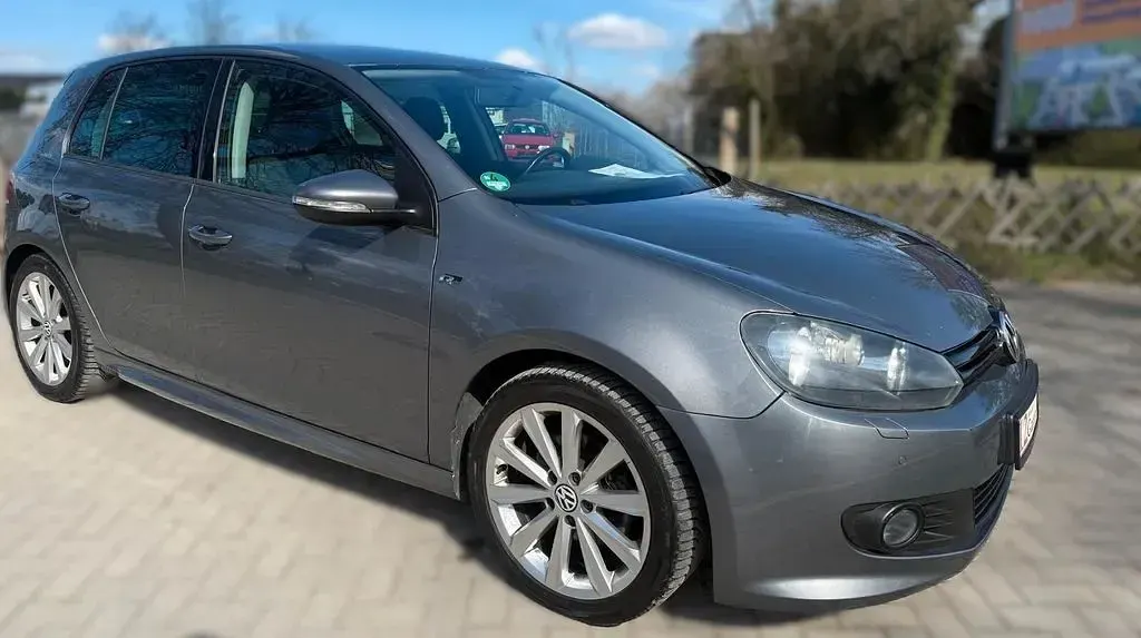 Gebraucht VW Golf VI Comfortline 122 PS (89 kW) 2011 Grau Kleinwagen