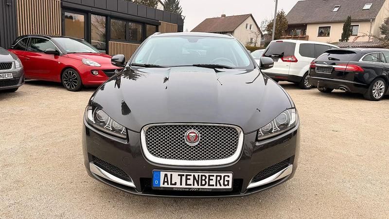 Gebraucht Jaguar XF Sportbrake 200 PS (147 kW) 2014 Grau Kombi