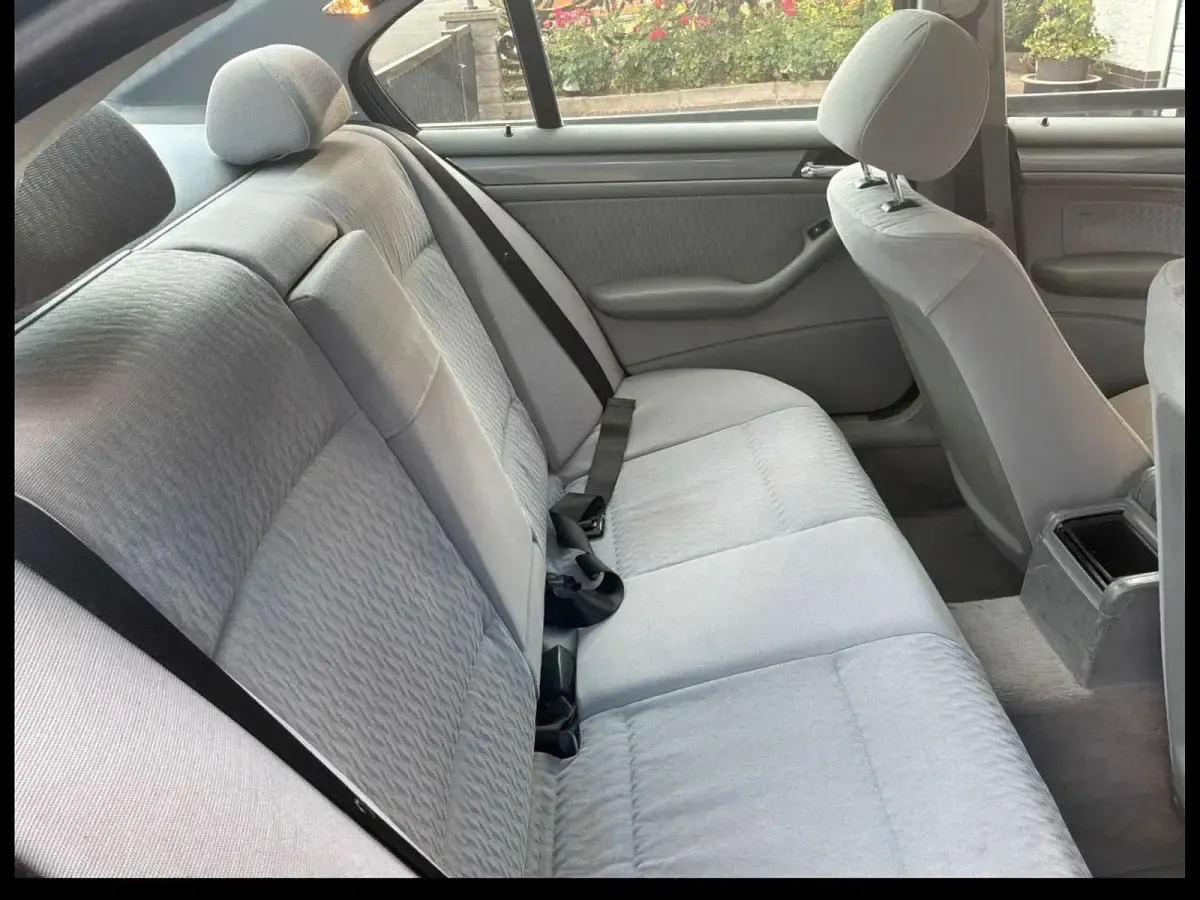 Gebraucht BMW 316 Basis 104 PS (76 kW) 2001 Blau Limousine
