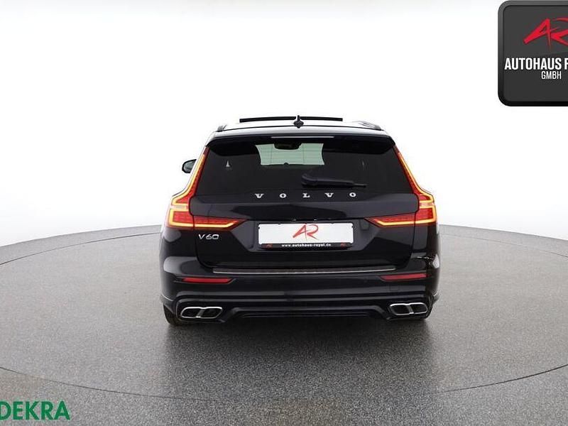 Gebraucht Volvo V60 341 PS (250 kW) 2021 Onyx black Kombi