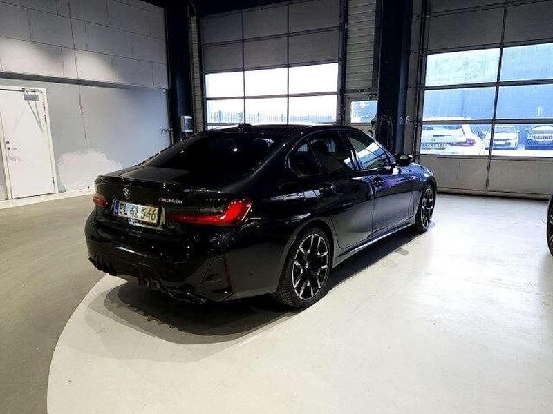 Gebraucht BMW 340 387 PS (284 kW) 2025 Black sapphire metallic Limousine