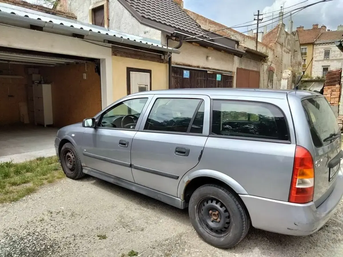 Gebraucht Opel Astra Edition 90 PS (66 kW) 2005 Grau Kombi