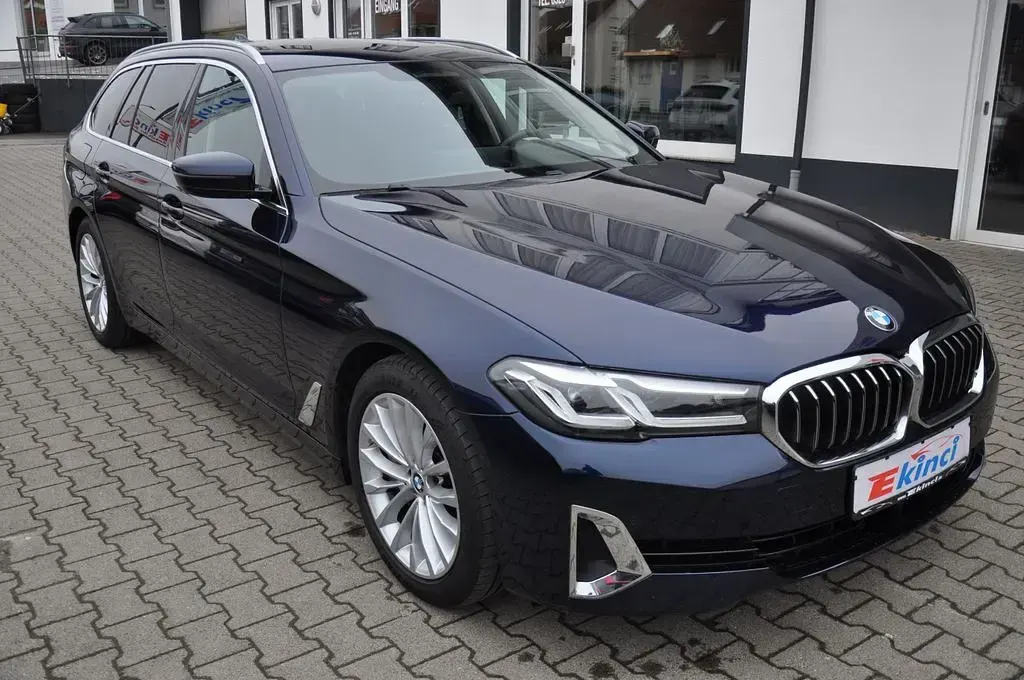 Gebraucht BMW 540 Luxury Line 340 PS (250 kW) 2021 Blau Kombi
