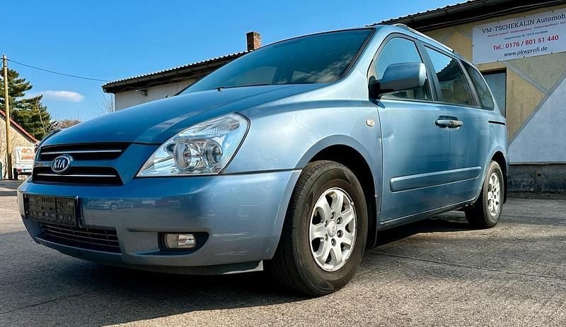 Gebraucht Kia Carnival 185 PS (136 kW) 2009 Blau Van / Kleinbus