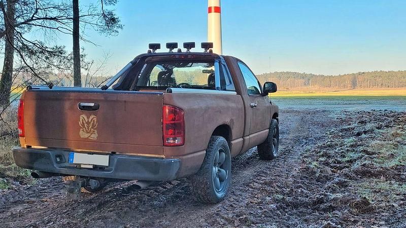 Gebraucht Dodge Magnum 345 PS (253 kW) 2004 Braun SUV