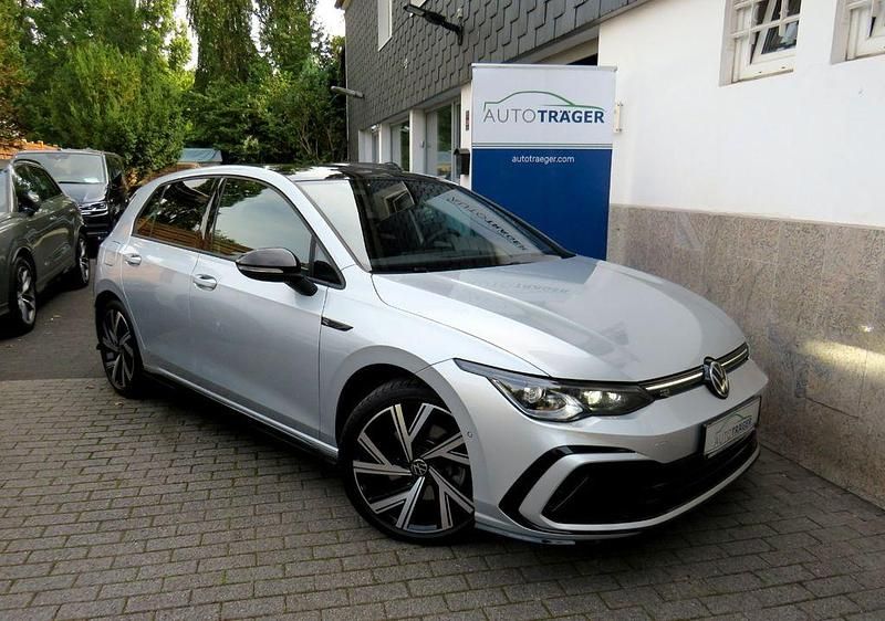 Reflexsilber metallic Gebraucht 2023 VW Golf VIII R-line Limousine | 29.990 € (Guter Preis) - Bild 1/4